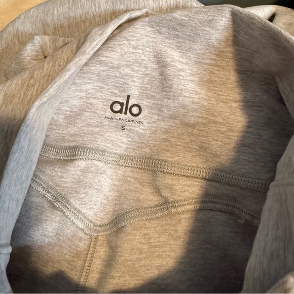 Alo Yoga Heather Gray Alosoft Intuition Long Sleeve Bra w/High Waist Leggings - Picture 10 of 16